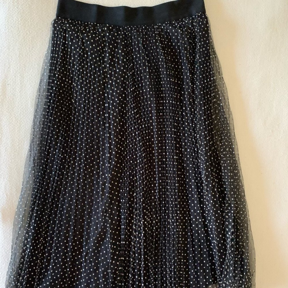 DKNY pleated, tulle, black polka-dot skirt (Med)
